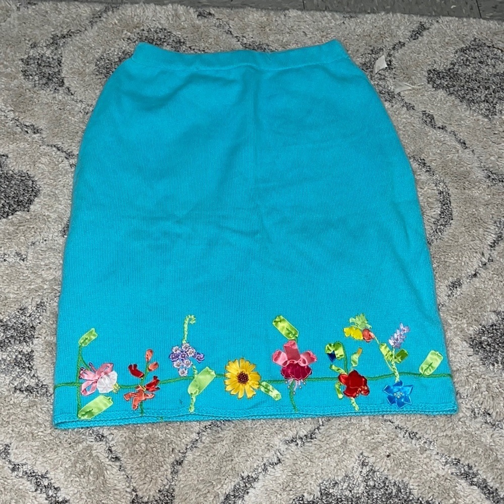 NWT Michael Simon Floral Embroidered Stretch  Mini Pencil Bodycon Skirt